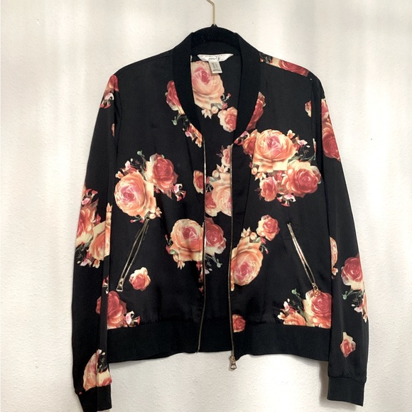 Streetwear Society | size: L | Black Floral Bomber Jacket - Picture 3 of 11
